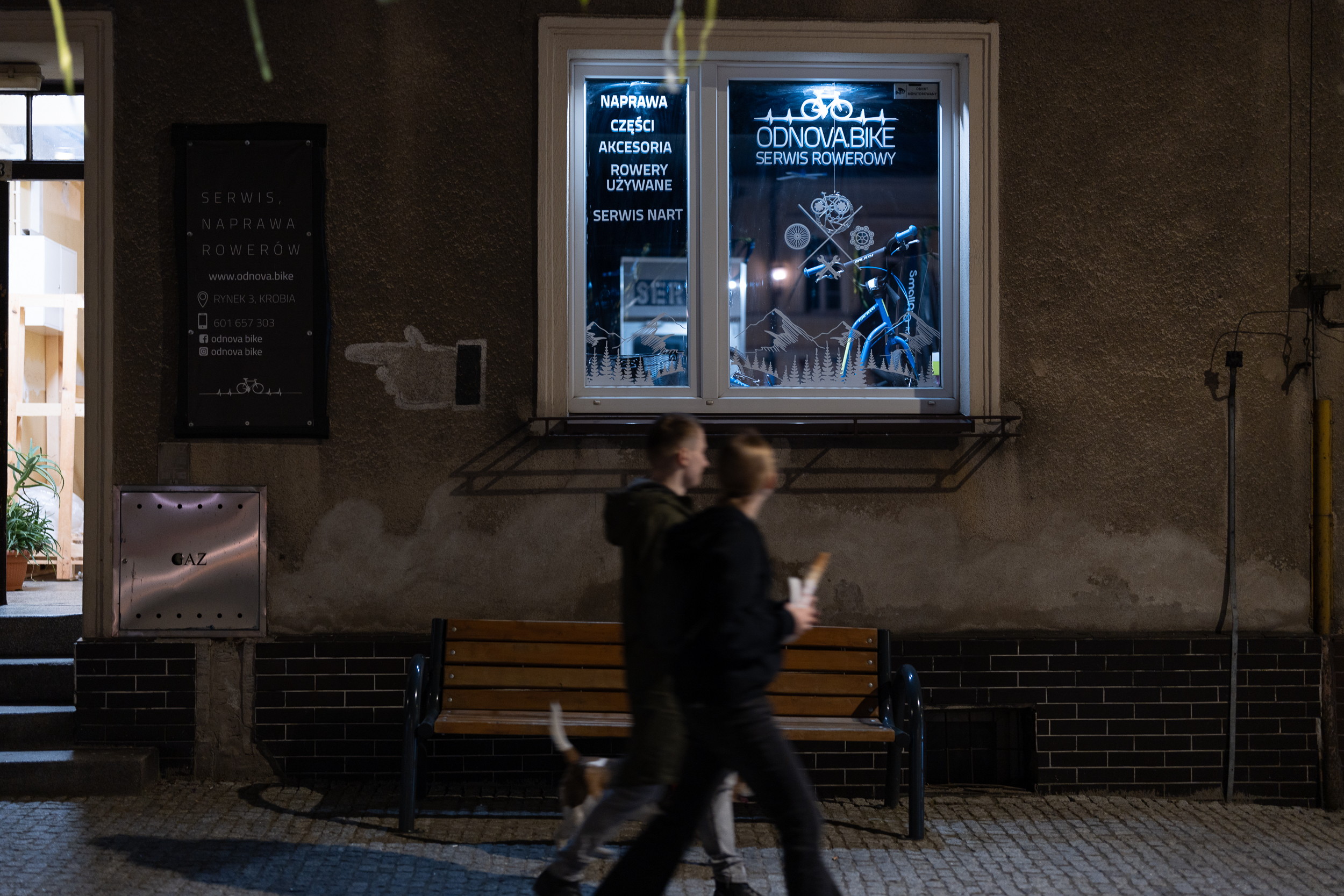 Bike workshop scene — ODNOVA Bike