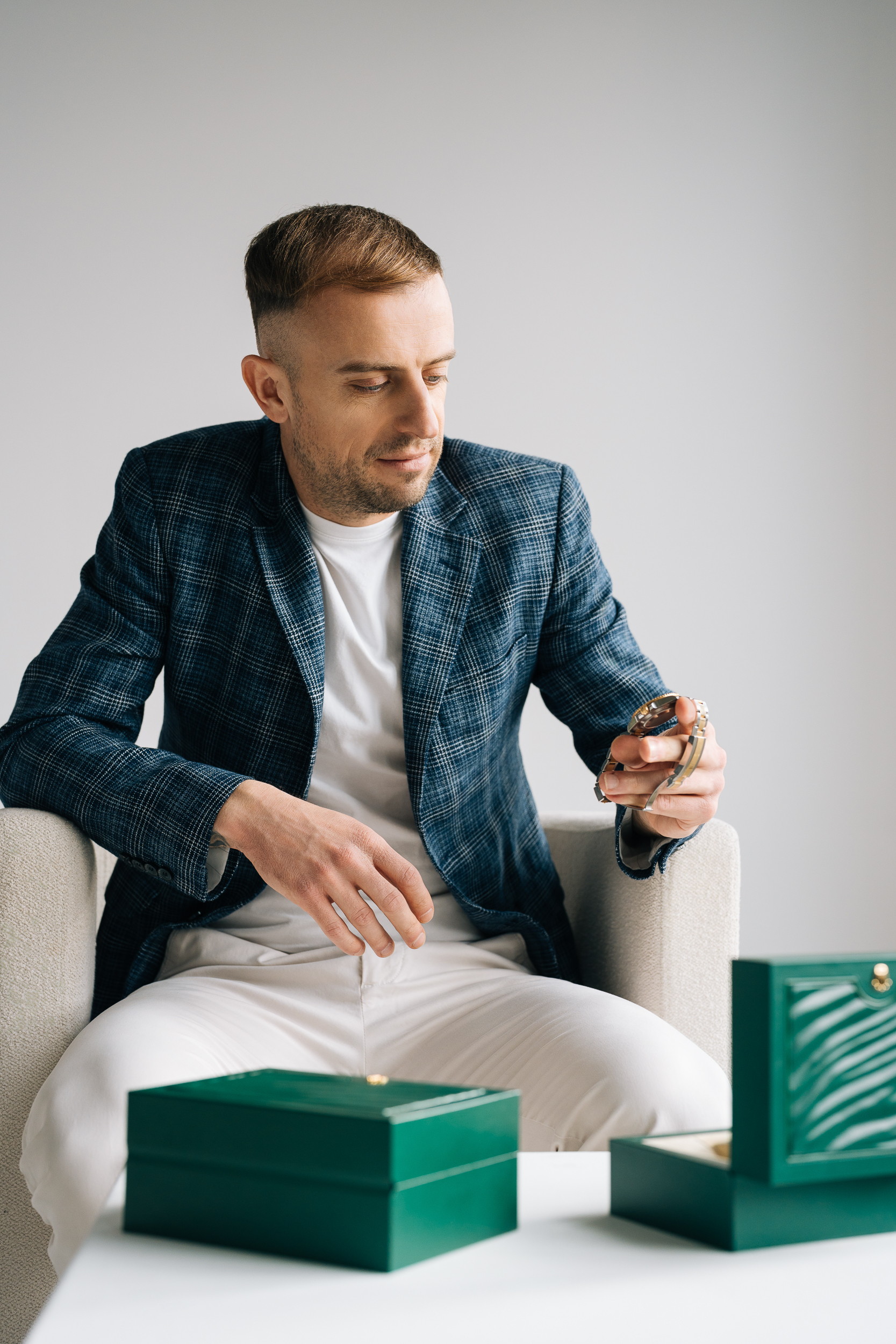 Luxury watch in studio — Fotografia reklamowa RoyalWatch.pl